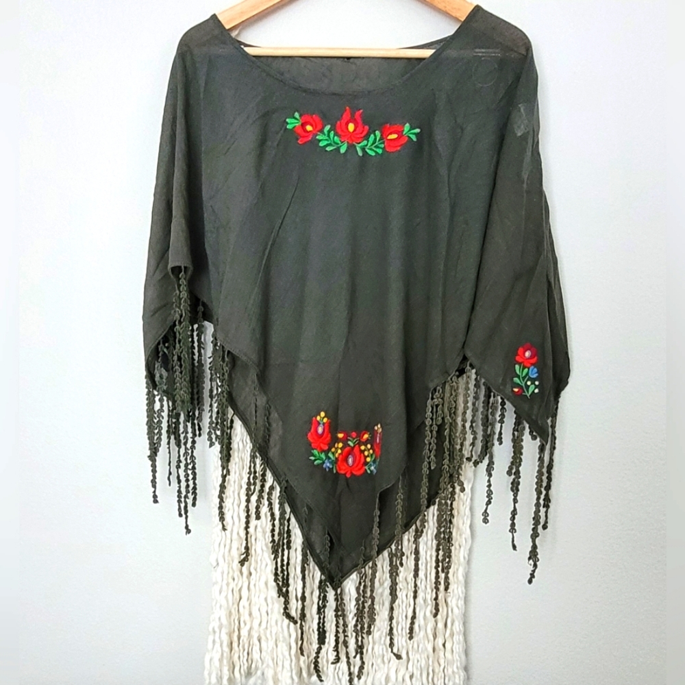 Unique Handmade Poncho ❤️Matyo